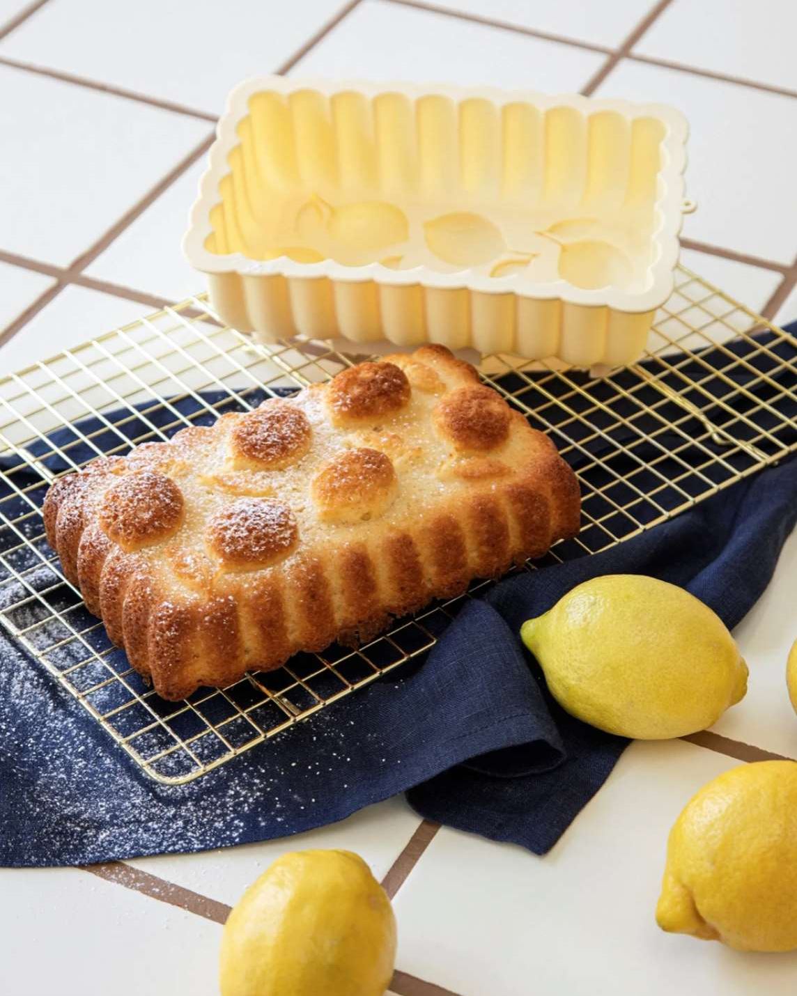 Форма для запікання з лимонами